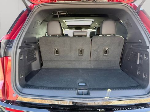 Used 2025 Chevrolet Traverse RS w/ LPO, Floor Liner Package AWD/4WD image 41