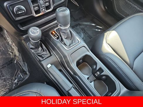 New 2025 Jeep Gladiator Willys image 23