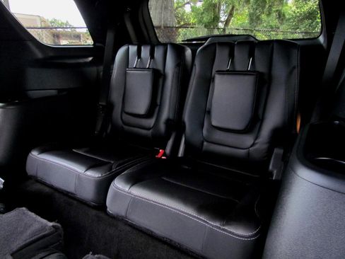 Used 2018 Ford Explorer Limited w/ Equipment Group 301A image 26