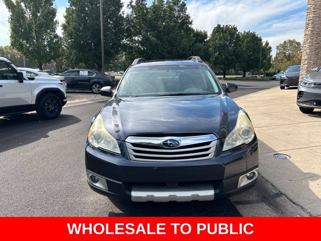 Used 2011 Subaru Outback 3.6R Limited w/ PWR Moonroof Pkg AWD/4WD image 3