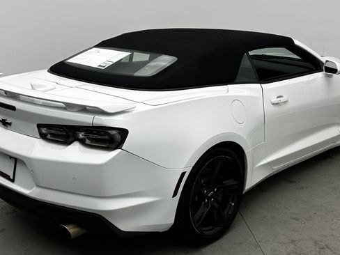 Used 2020 Chevrolet Camaro SS image 28