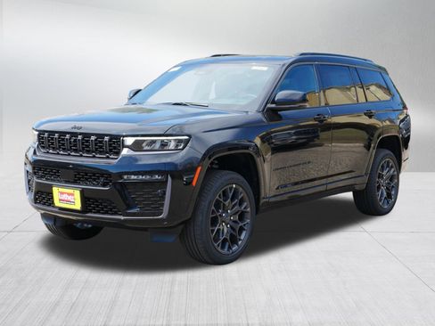 New 2026 Jeep Grand Cherokee L Summit image 4