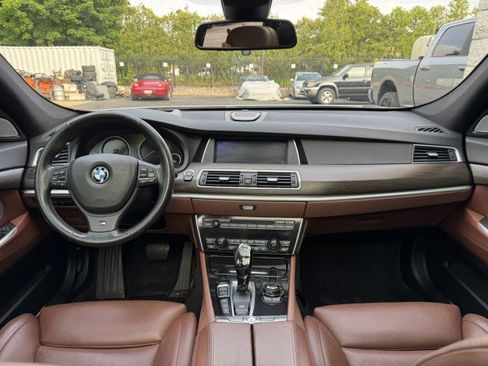 Used 2013 BMW 550i Gran Turismo xDrive AWD/4WD image 37
