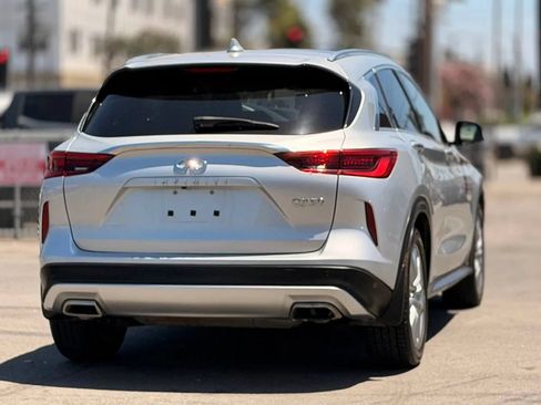Used 2021 INFINITI QX50 Luxe FWD image 17