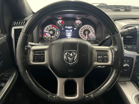 Used 2018 RAM 3500 Laramie Longhorn image 15