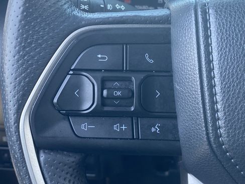 Used 2025 Toyota Sequoia SR5 w/ SR5 Premium Package AWD/4WD image 22