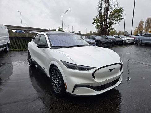 New 2025 Ford Mustang Mach-E Premium image 4