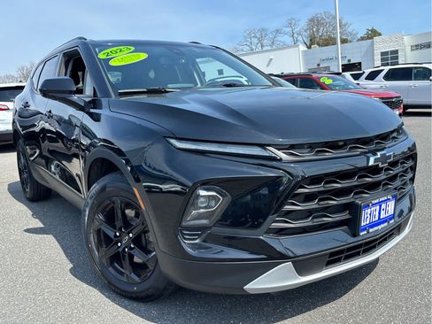 Certified 2023 Chevrolet Blazer LT w/ Convenience Package AWD/4WD image 3