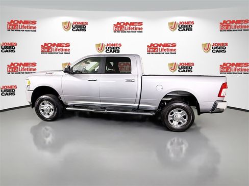 Used 2019 RAM 2500 Big Horn image 13