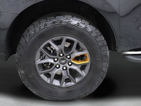Used 2025 Ford Expedition Tremor AWD/4WD image 34