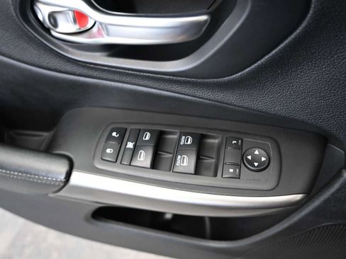 Used 2021 Jeep Cherokee Latitude Lux AWD/4WD image 20