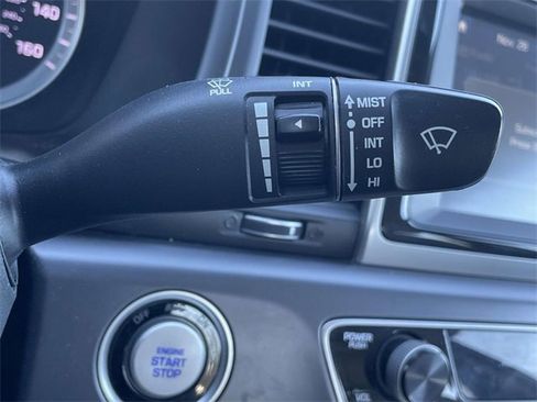 Used 2018 Hyundai Sonata Limited image 18