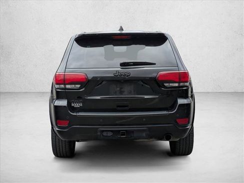 Used 2019 Jeep Grand Cherokee Altitude image 6