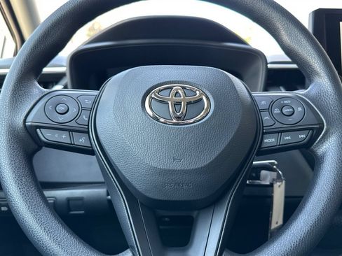Used 2026 Toyota Corolla LE FWD image 18