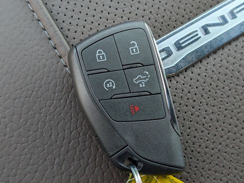 New 2026 GMC Sierra 2500 Denali w/ Denali Reserve Package AWD/4WD image 31