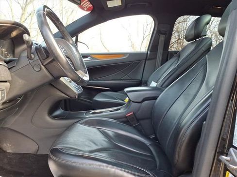 Used 2017 Lincoln MKC Reserve w/ Lincoln MKC Climate Package image 13