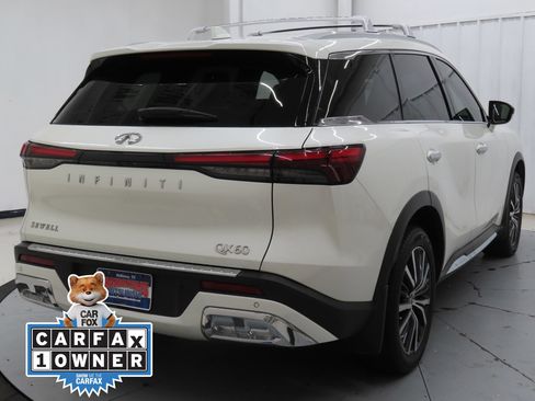 Used 2022 INFINITI QX60 Sensory w/ Vision Package FWD image 3
