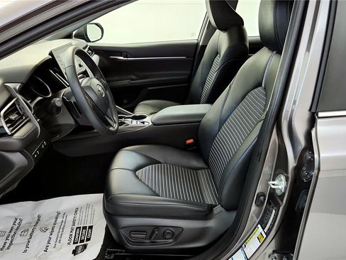 Certified 2023 Toyota Camry SE image 17