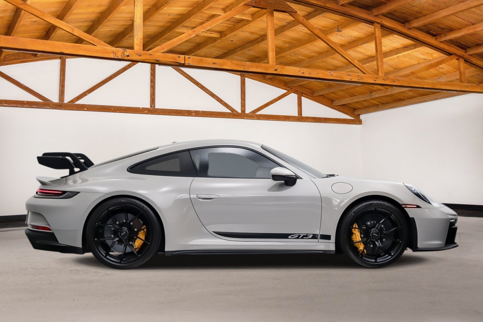 Used 2022 Porsche 911 GT3 RWD image 6