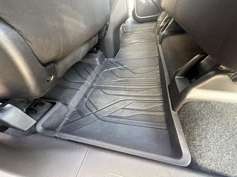 Used 2024 Chevrolet Equinox LT w/ LPO, Floor Liner Package image 37