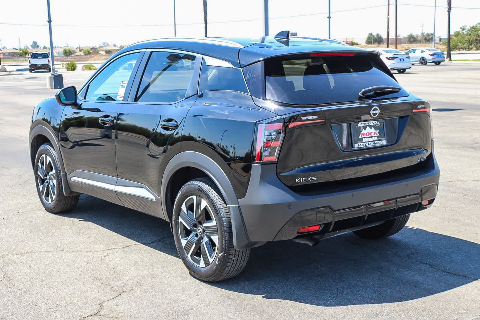 Used 2026 Nissan Kicks SV w/ SV Premium Package AWD/4WD image 7