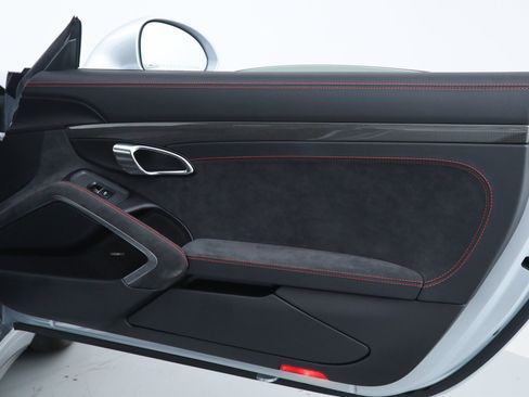 Used 2018 Porsche 911 GT3 image 18