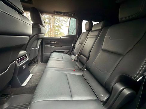 Used 2024 Lexus GX 550 image 14