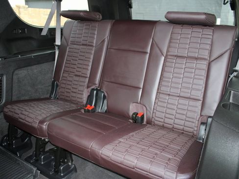 Used 2024 Cadillac Escalade ESV Sport Platinum w/ Heavy-Duty Trailer Package image 7