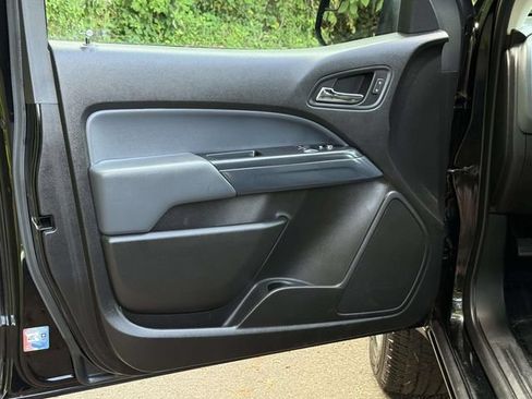 Certified 2017 Chevrolet Colorado Z71 AWD/4WD image 9
