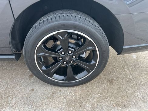 Used 2024 Ford Expedition Max Limited image 35