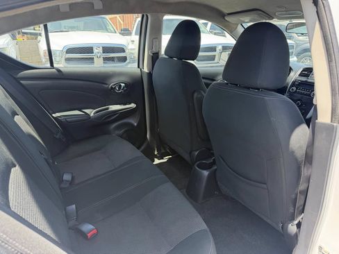 Used 2017 Nissan Versa SV FWD image 11