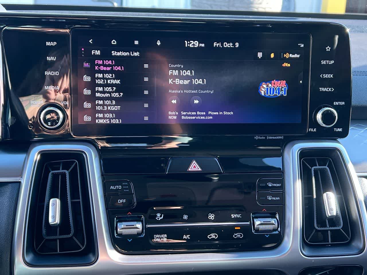 Certified 2023 Kia Sorento EX AWD/4WD image 16