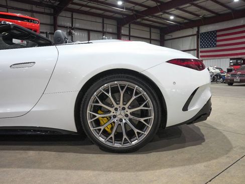 Used 2022 Mercedes-Benz SL 63 AMG 4MATIC image 5