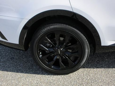 Used 2022 Kia Sorento SX image 4