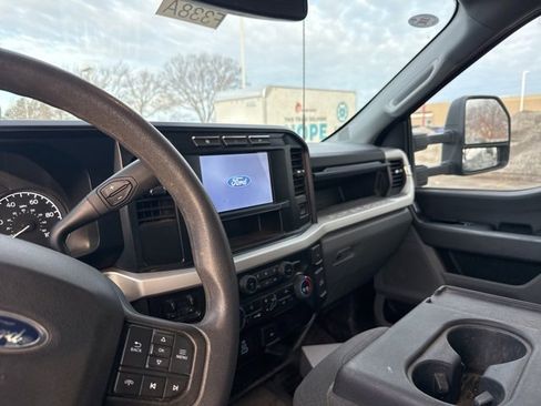 Used 2024 Ford F550 4x4 SuperCab Super Duty w/ XLT Value Package image 10