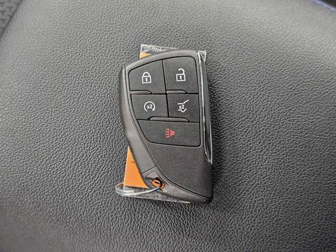 Used 2025 Chevrolet Blazer EV RS AWD/4WD image 36