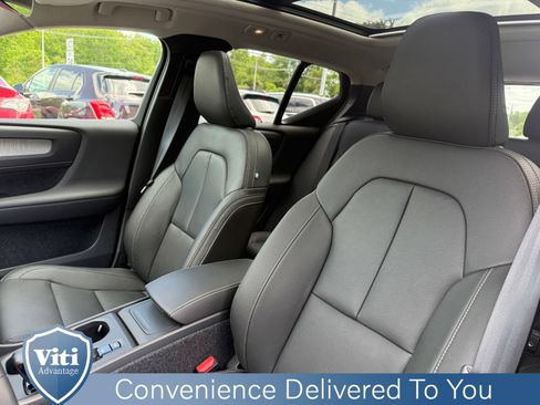 New 2026 Volvo XC40 B5 Core w/ Protection Package Premier AWD/4WD image 13