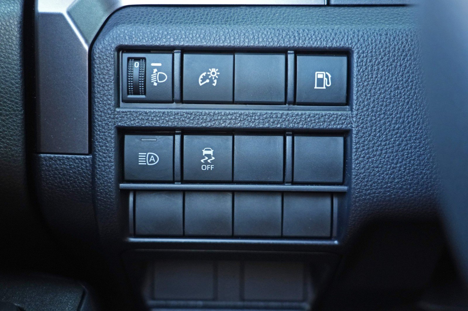 Used 2025 Toyota 4Runner SR5 RWD image 16