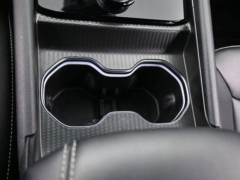 Used 2024 Jeep Grand Cherokee Limited w/ Black Appearance Package image 28