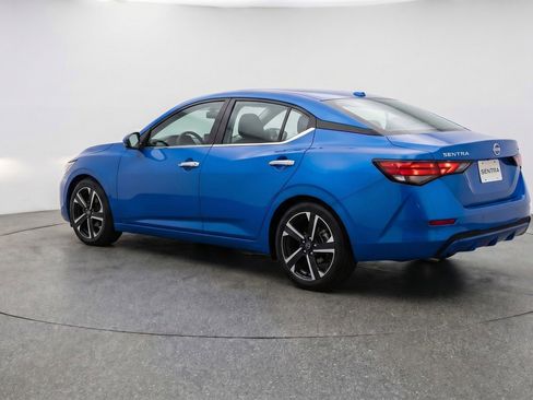 Used 2025 Nissan Sentra SV image 6