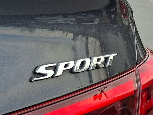 Used 2022 Honda Civic Sport image 29