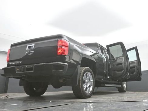 Used 2017 Chevrolet Silverado 1500 Custom w/ Custom Convenience Package AWD/4WD image 48