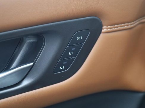 New 2026 Nissan Pathfinder Platinum AWD/4WD image 12