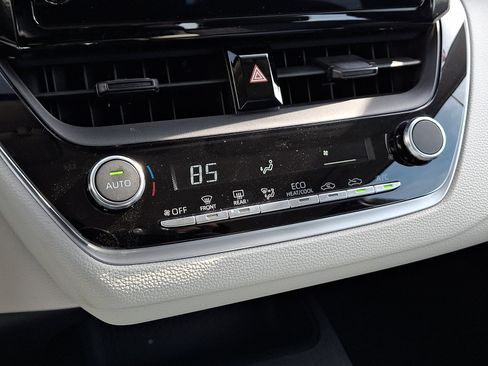 Used 2023 Toyota Corolla LE w/ Carpet Mat Package (TMS) image 15