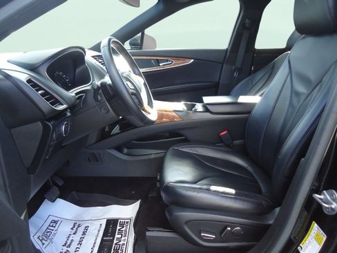 Used 2017 Lincoln MKX Select w/ Select Plus Package image 22