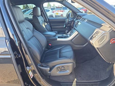 Used 2016 Land Rover Range Rover Sport SE image 9