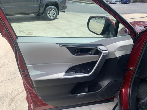 Certified 2021 Toyota RAV4 XLE Premium image 13