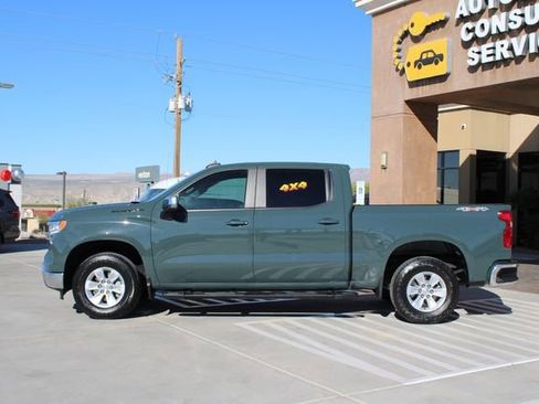 Used 2025 Chevrolet Silverado 1500 LT w/ LPO, Dark Essentials Package image 2