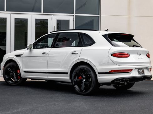 New 2025 Bentley Bentayga image 15