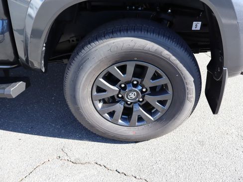 Used 2023 Toyota Tacoma SR5 image 40